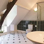 La Marmoire Hotel