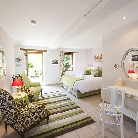 La Marmoire Hotel